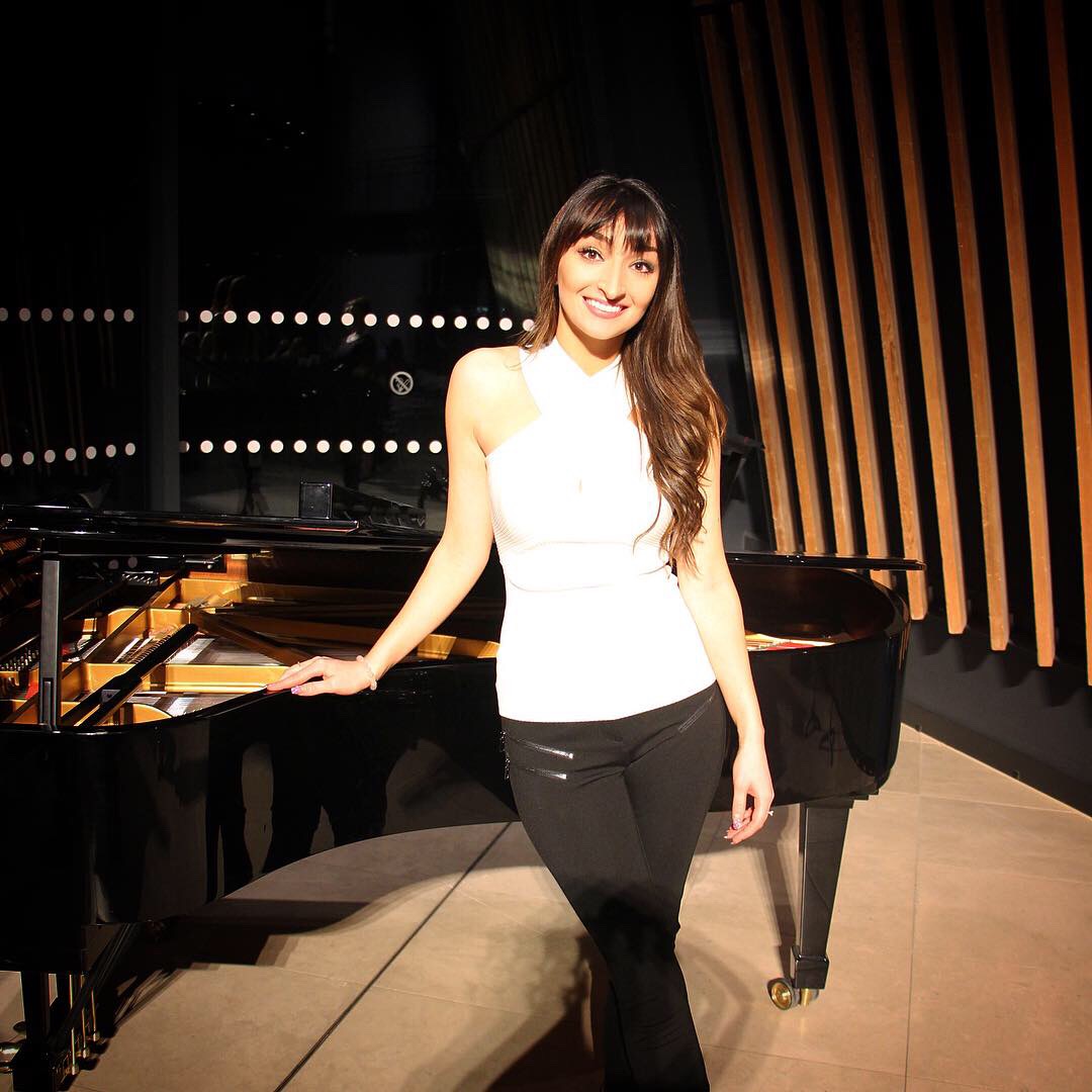 Emilie-Parry-Williams-Classical-Soprano-Singer-South-Wales24
