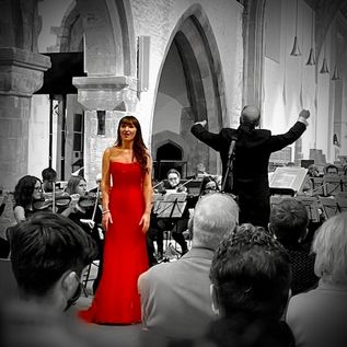 Emilie-Parry-Williams-Classical-Soprano-Singer-South-Wales10